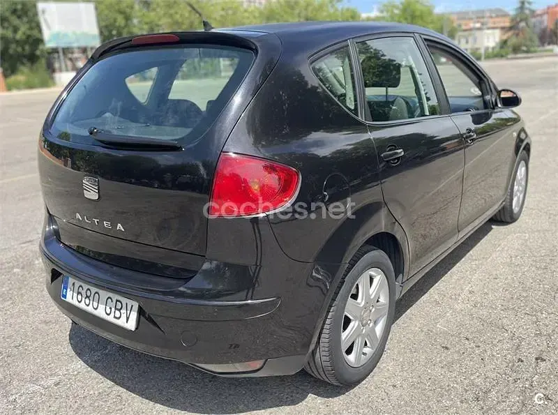 Usado Seat Altea Stylance 140 CV (102 kW) 2008 Negro Monovolumen