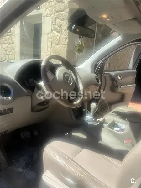 Usado Renault Koleos Privilege 150 CV (110 kW) 2008 Marrón SUV