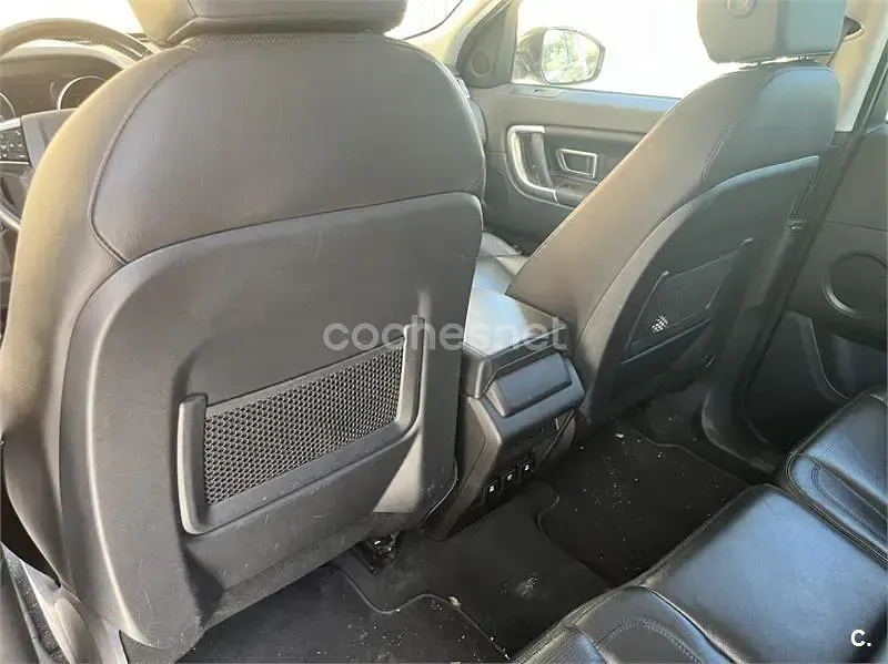 Usado Land Rover Discovery Sport HSE 150 CV (110 kW) 2017 Negro SUV