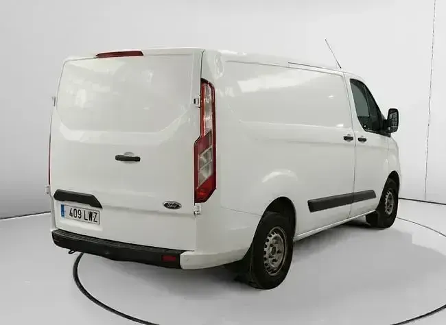 Usado Ford Transit Custom 131 CV (96 kW) 2022 Blanco Berlina