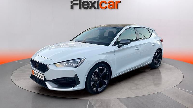 Usado Cupra Leon 150 CV (110 kW) 2024 Blanco Berlina