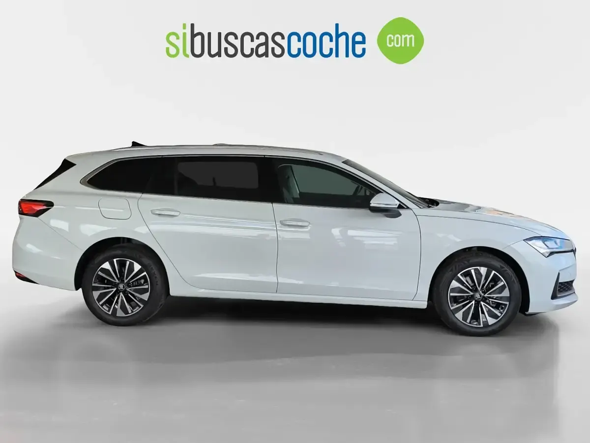 Nuevo Skoda Superb Selection 150 CV (110 kW) 2026 Blanco Familiar