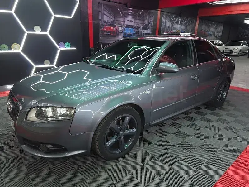 Usado Audi A4 S-Line 140 CV (102 kW) 2007 Gris / plata Berlina