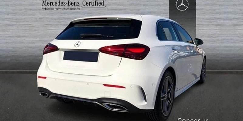Usado Mercedes A200 150 CV (110 kW) 2025 Blanco Berlina