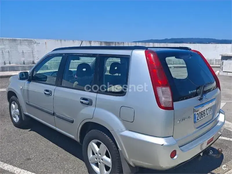 Usado Nissan X-Trail Comfort 140 CV (102 kW) 2004 Blanco SUV