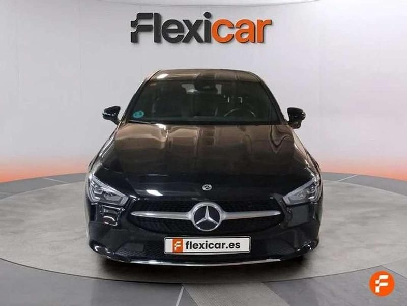 Usado Mercedes CLA220 Shooting Brake 190 CV (139 kW) 2021 Negro Familiar