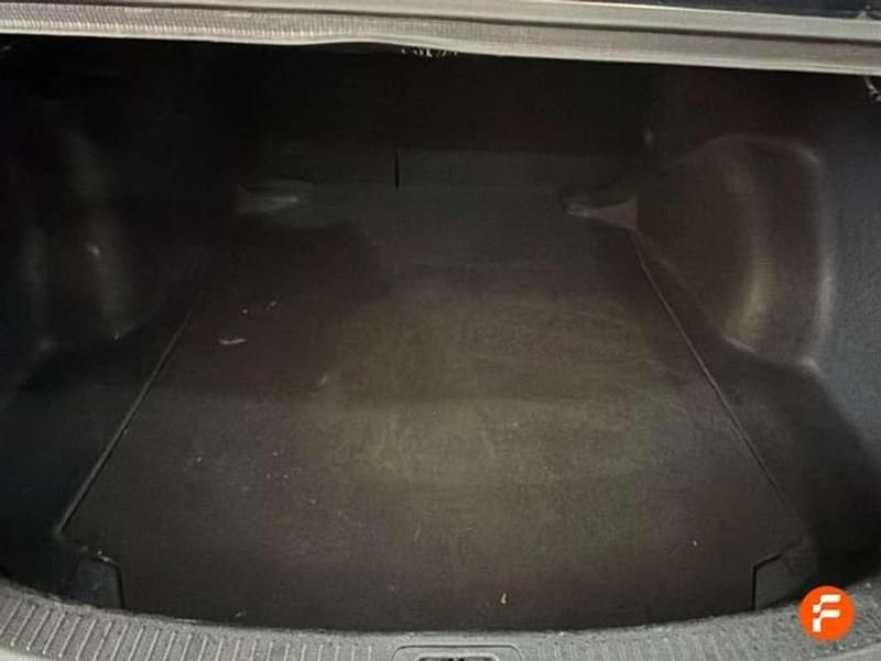 Usado Toyota Corolla Active 122 CV (89 kW) 2022 Negro Berlina