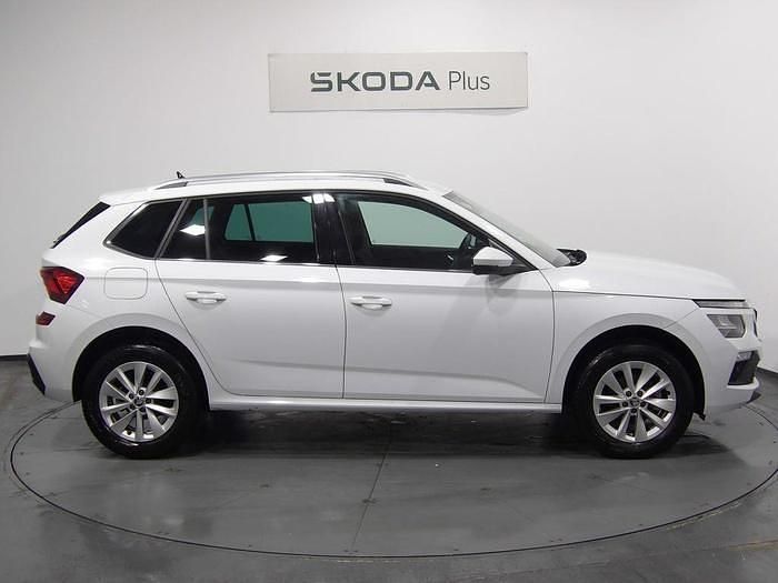 Usado Skoda Kamiq Selection 115 CV (84 kW) 2024 Blanco SUV