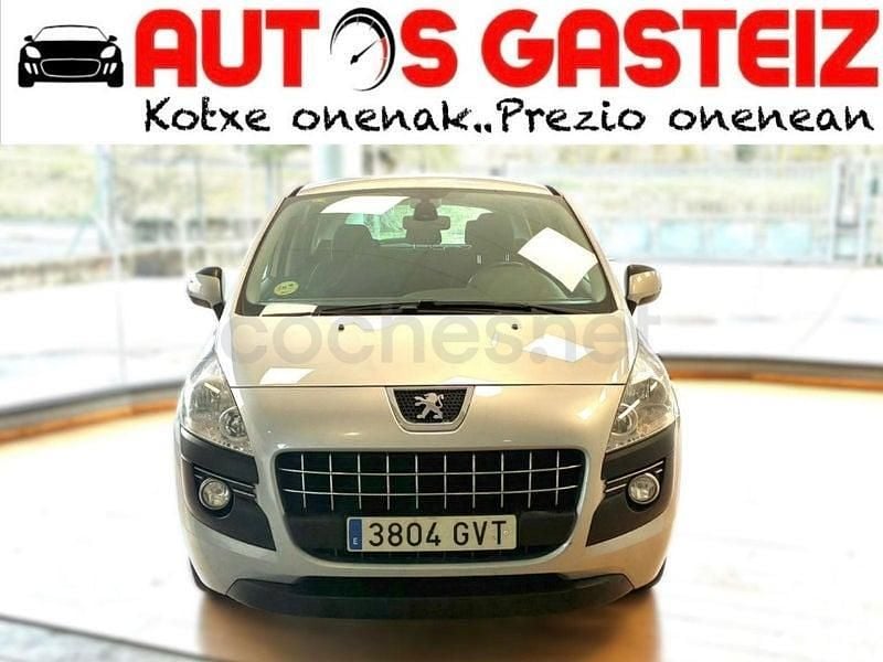 Usado Peugeot 3008 Sport 110 CV (80 kW) 2010 Gris / plata Familiar
