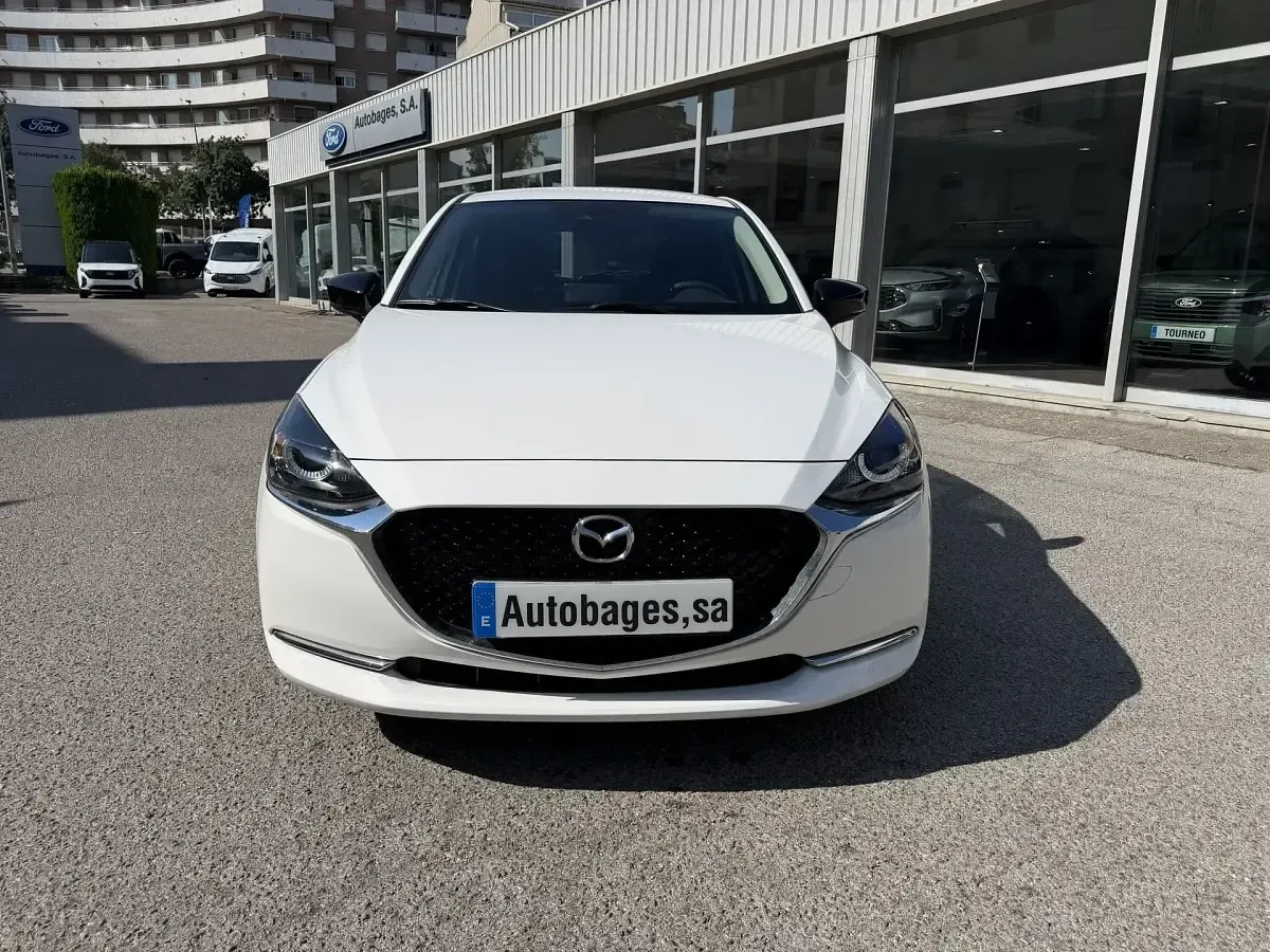 Usado Mazda 2 Homura-Line 90 CV (66 kW) 2022 Blanco Berlina