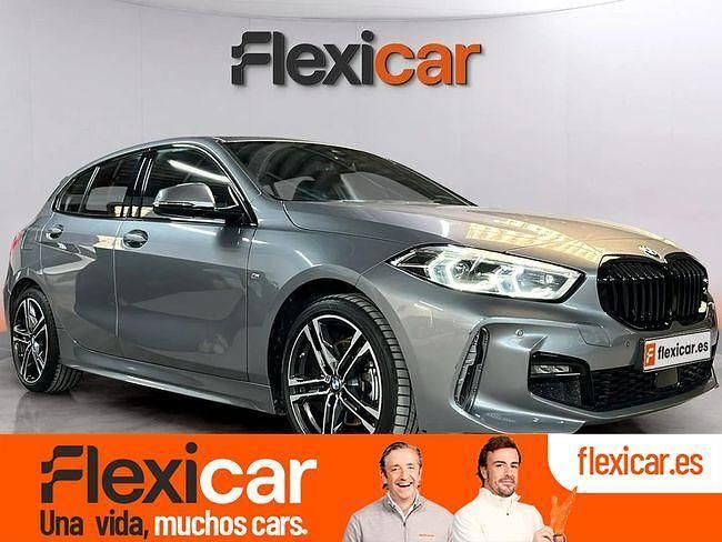 Gris Usado 2024 BMW 118 Utilitario | 26.990 € (Precio justo) - Imagen 1/4