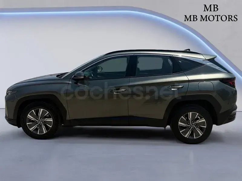 Usado Hyundai Tucson Style 230 CV (169 kW) 2022 Gris / plata SUV
