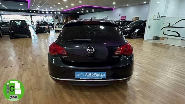 Usado Opel Astra 140 CV (102 kW) 2015 Utilitario