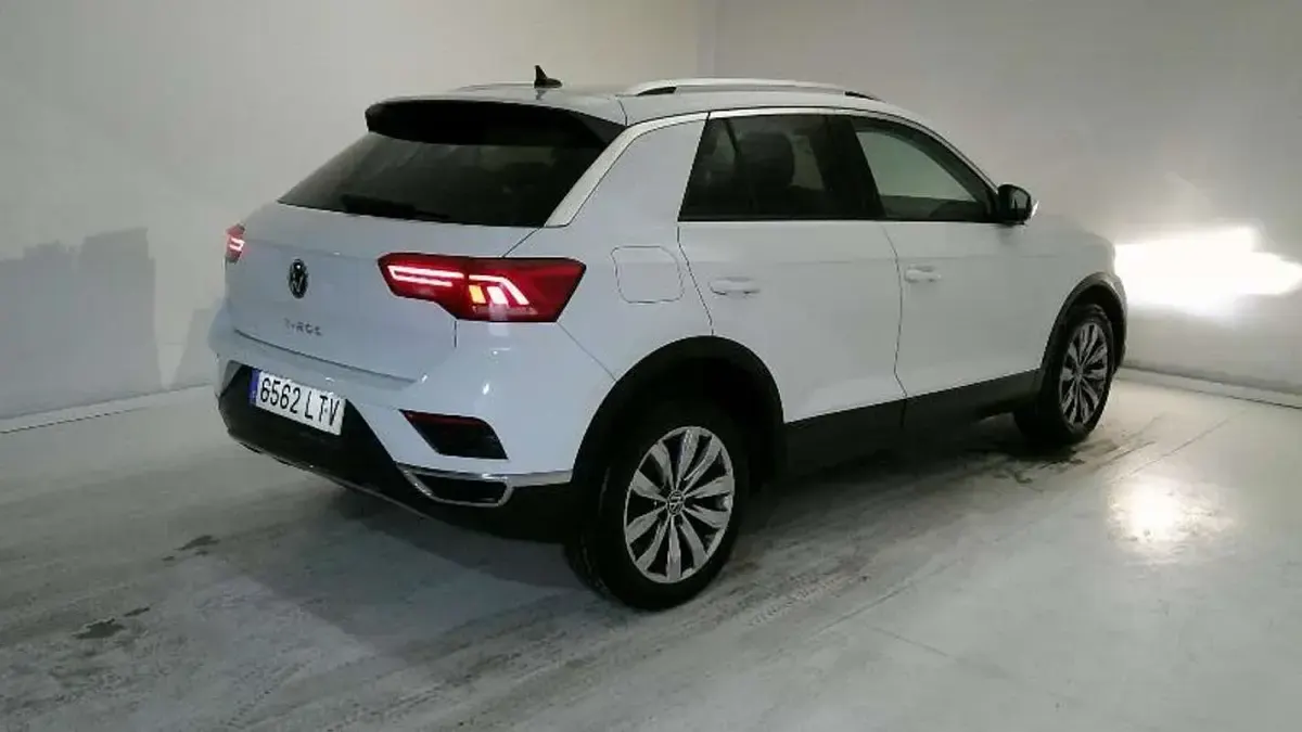 Usado VW T-Roc Advance 150 CV (110 kW) 2021 Blanco SUV