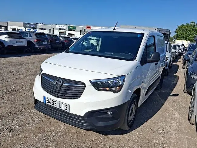 Usado Opel Combo 100 CV (73 kW) 2021 Blanco Monovolumen