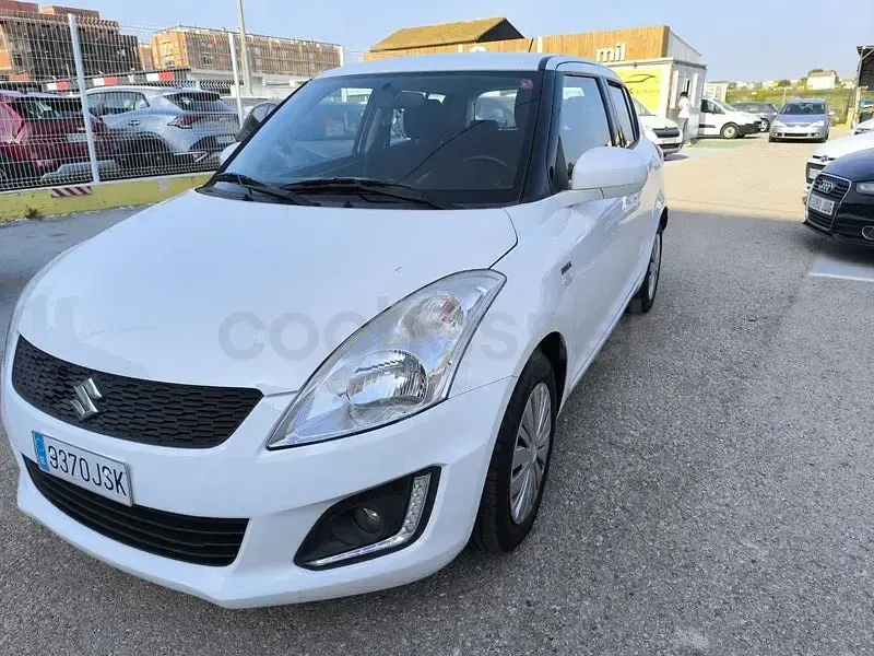 Usado Suzuki Swift GL 75 CV (55 kW) 2016 Blanco Utilitario