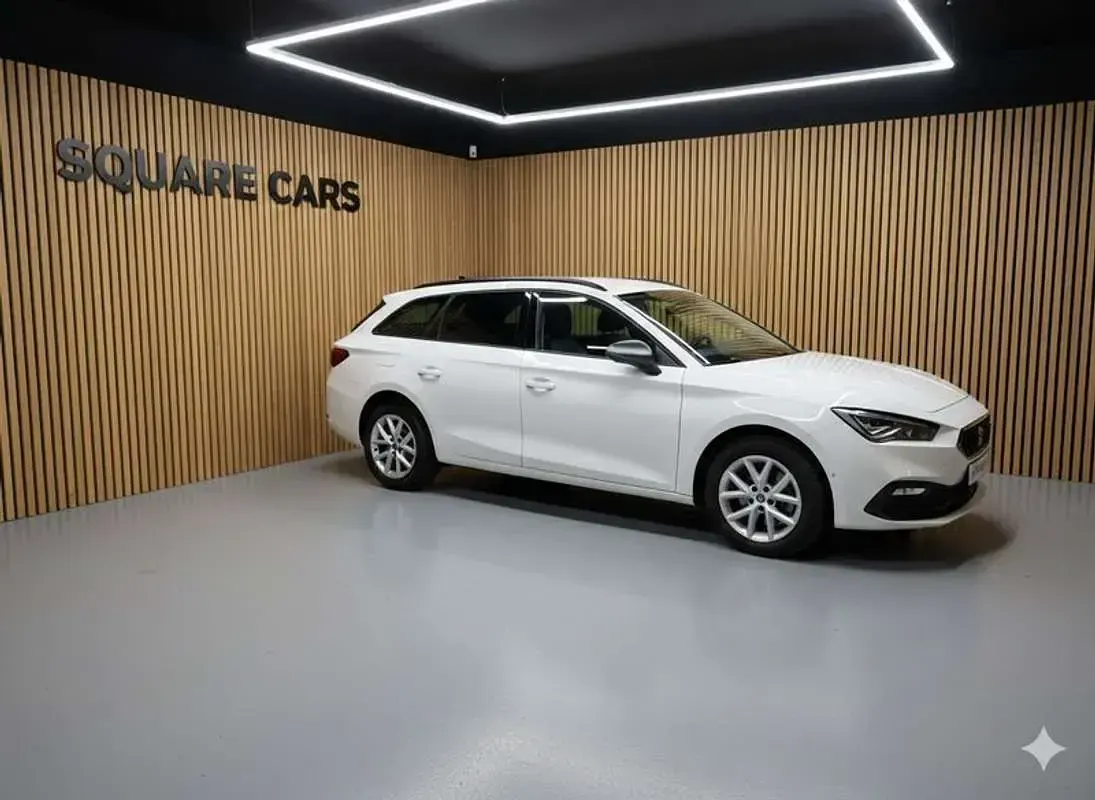 Usado Seat Leon ST Style 116 CV (85 kW) 2022 Blanco Familiar