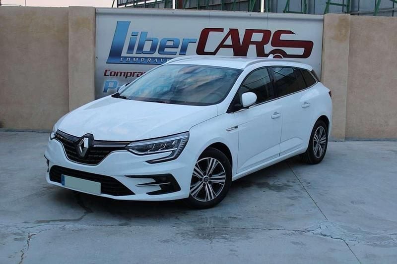 Usado Renault Mégane GrandTour Zen 116 CV (85 kW) 2022 Blanco Familiar
