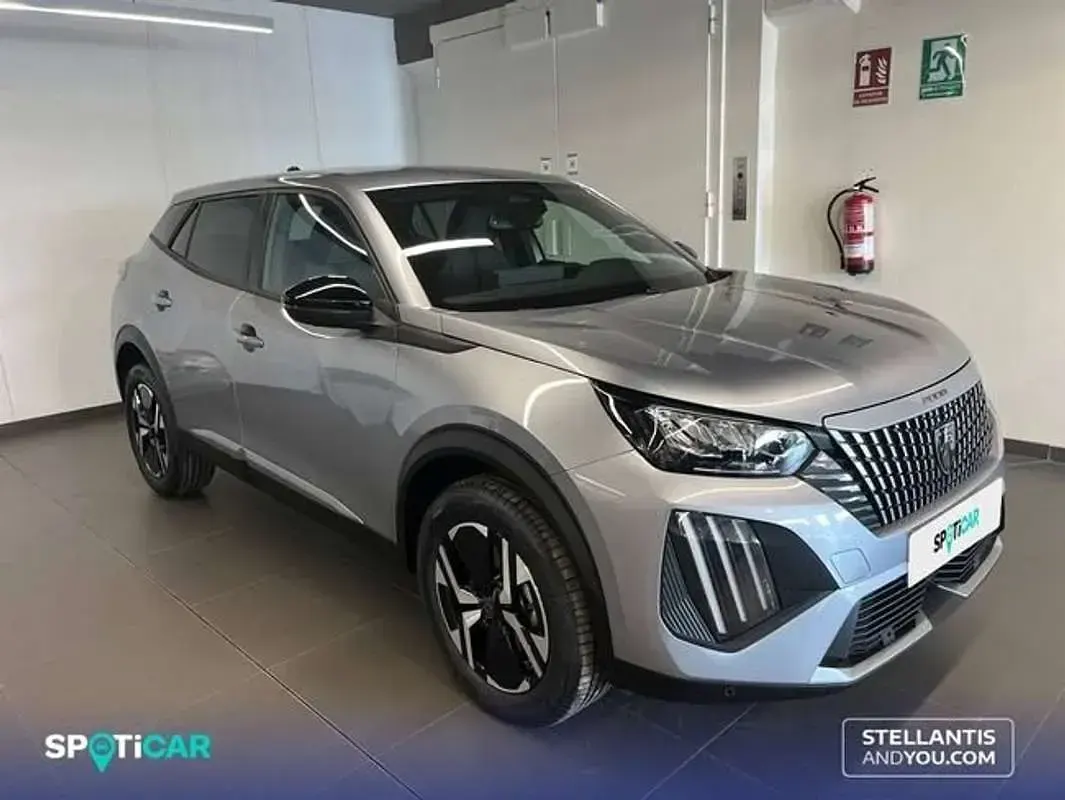 Nuevo Peugeot 2008 Allure 145 CV (106 kW) 2026 Gris SUV