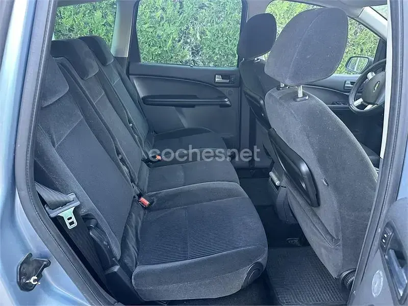 Usado Ford C-MAX Ghia 109 CV (80 kW) 2005 Gris / plata Monovolumen
