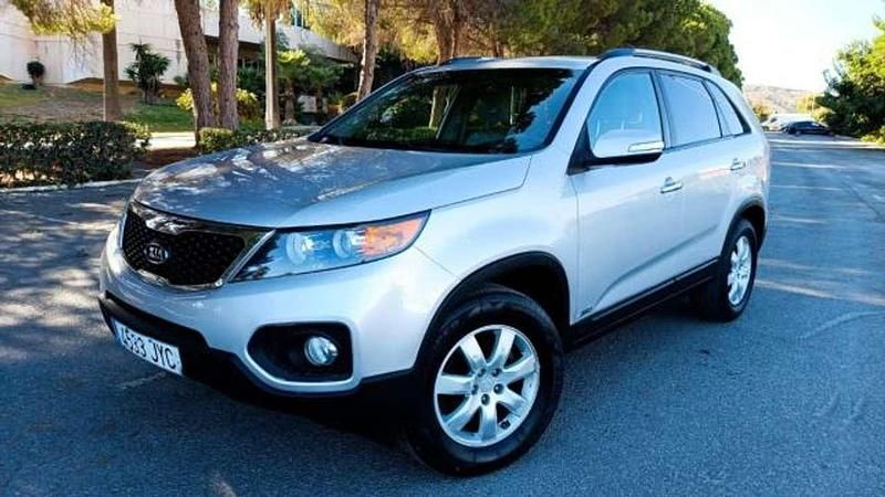 Plateado Usado 2011 Kia Sorento Active SUV | 8000 € - Imagen 1/4