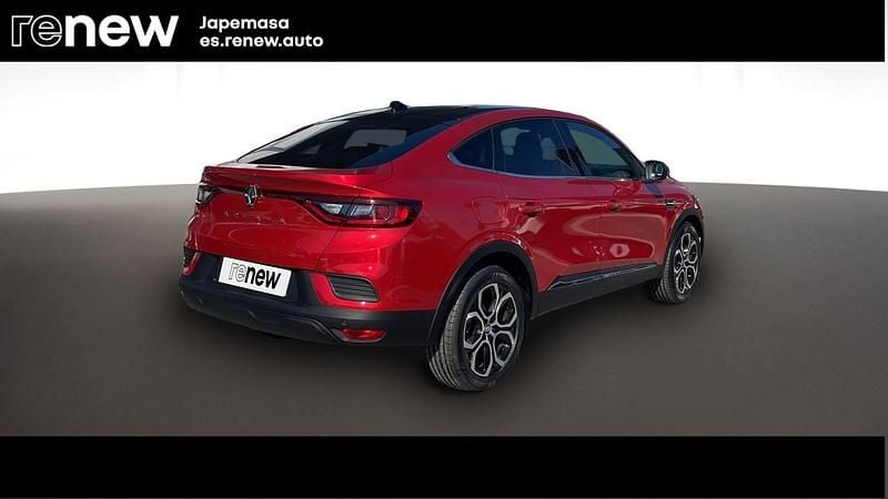 Usado Renault Arkana Zen 140 CV (102 kW) 2022 Rojo deseo SUV