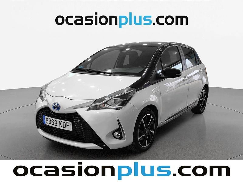 Blanco Usado 2017 Toyota Yaris Hybrid Active Utilitario | 15.084 € (Un poco caro) - Imagen 1/4