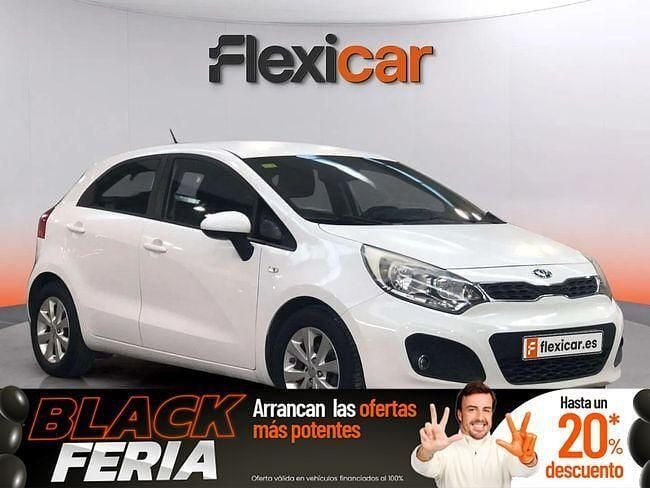Blanco Usado 2014 Kia Rio | 6990 € (Buen precio) - Imagen 1/4