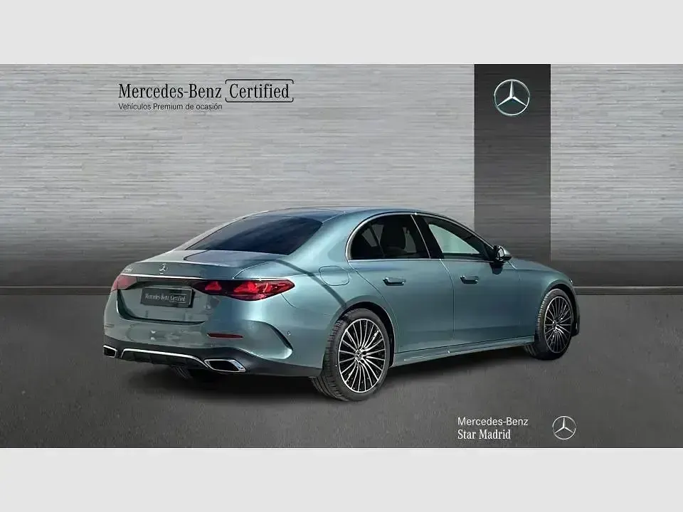 Usado Mercedes E220 197 CV (144 kW) 2025 Verde Berlina
