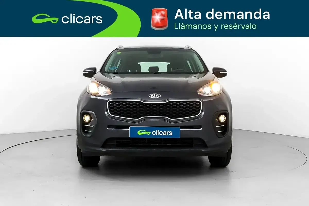 Usado Kia Sportage 132 CV (97 kW) 2018 Gris / plata SUV