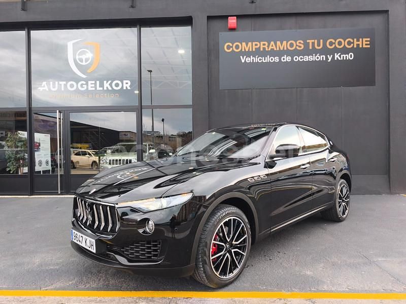 Usado Maserati Levante GranLusso 350 CV (257 kW) 2018 Negro SUV