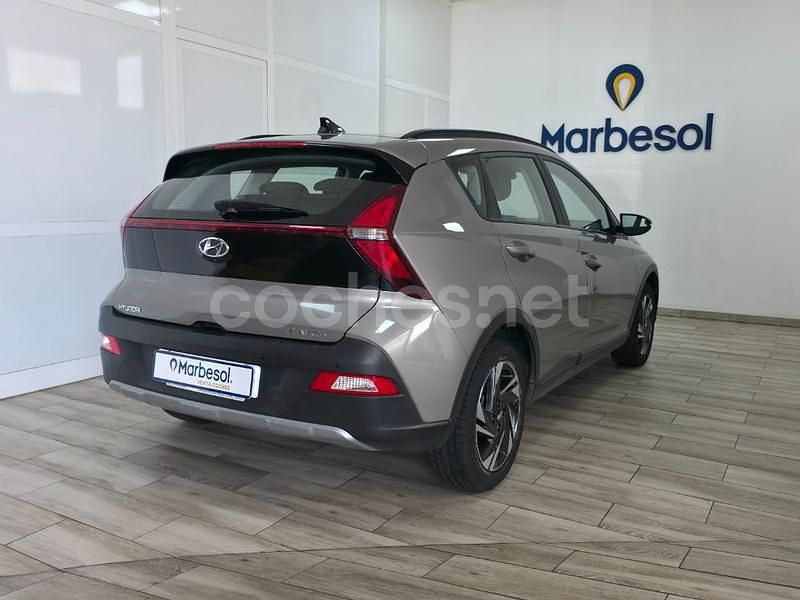 Usado Hyundai Bayon 84 CV (61 kW) 2021 Gris / plata SUV