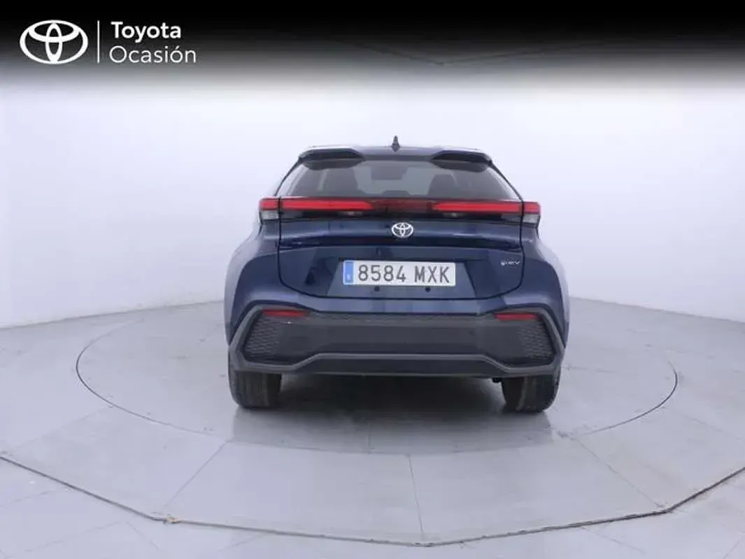 Usado Toyota C-HR Advance 140 CV (102 kW) 2024 Azul SUV