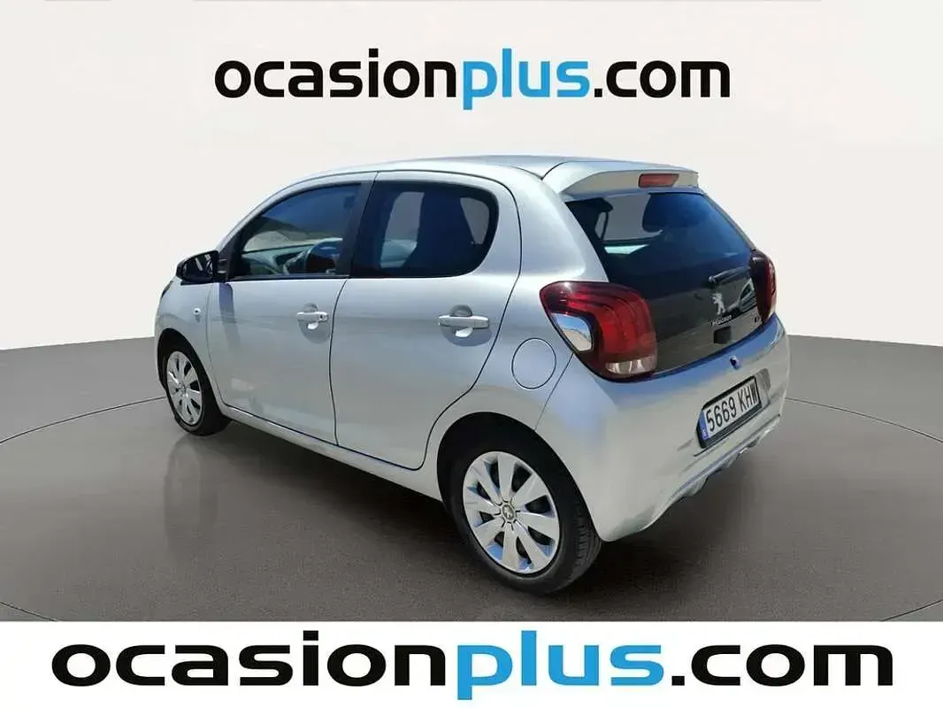 Usado Peugeot 108 Active 82 CV (60 kW) 2018 Gris Utilitario