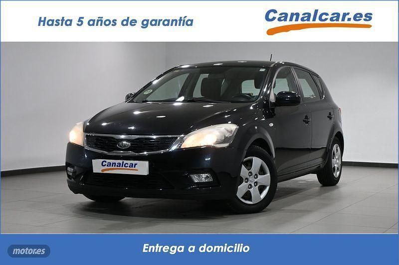 Usado 2011 Kia Ceed Utilitario | 5490 € - Imagen 1/4