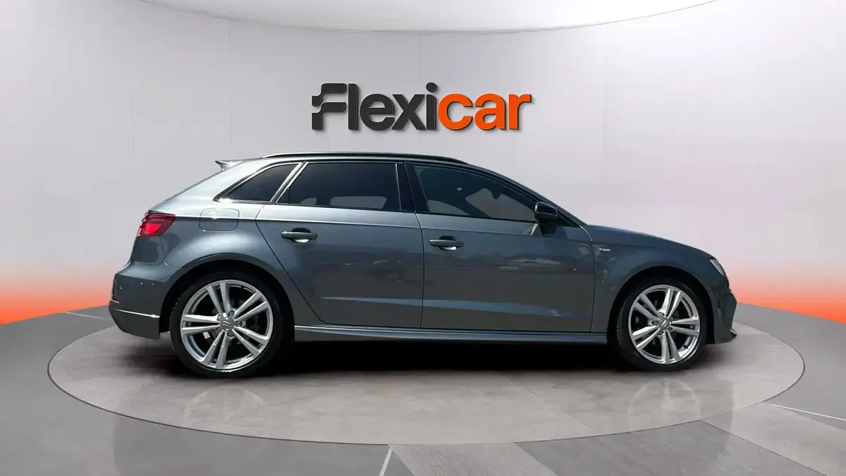 Usado Audi A3 Premium 150 CV (110 kW) 2019 Gris Berlina