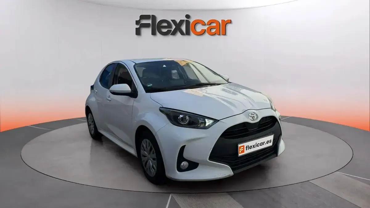 Usado Toyota Yaris 72 CV (52 kW) 2023 Utilitario