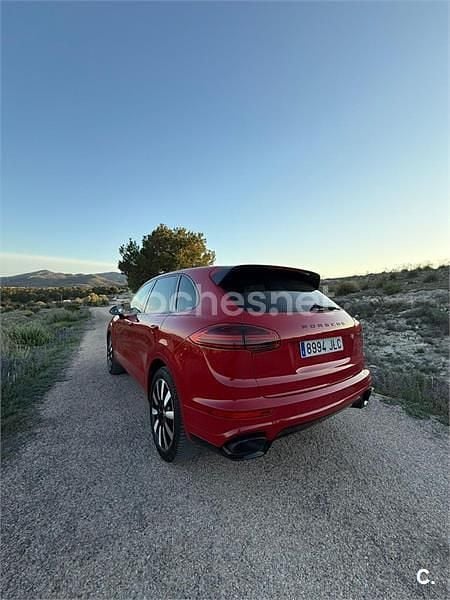 Rojo Usado 2016 Porsche Cayenne Platinum Edition SUV | 34.900 € (Caro) - Imagen 1/1