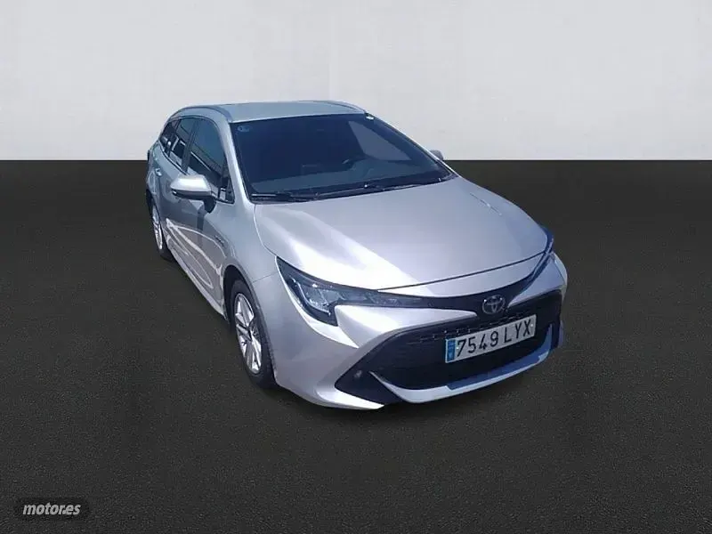 Usado Toyota Corolla Business Edition 122 CV (89 kW) 2022 Gris Familiar