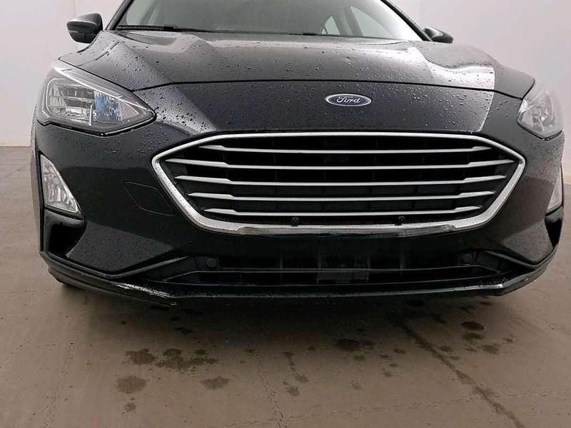 Usado Ford Focus Trend+ 125 CV (91 kW) 2020 Negro Utilitario