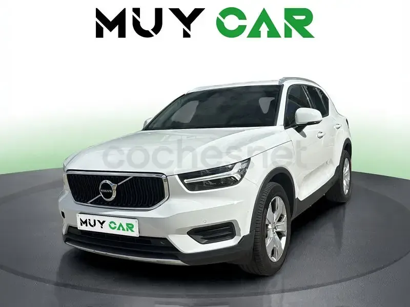 Usado Volvo XC40 Momentum 163 CV (119 kW) 2020 Blanco SUV