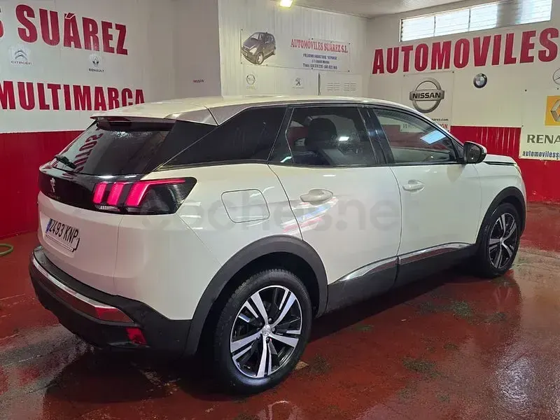 Usado Peugeot 3008 Active 130 CV (95 kW) 2018 Blanco SUV