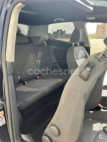 Usado VW Golf V GT 140 CV (102 kW) 2007 Negro Berlina