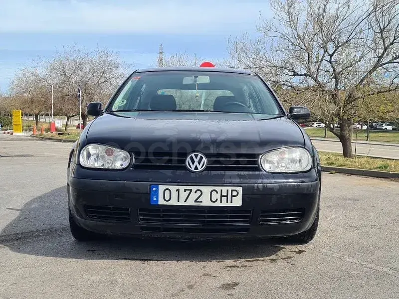 Usado VW Golf IV 75 CV (55 kW) 2004 Negro Berlina