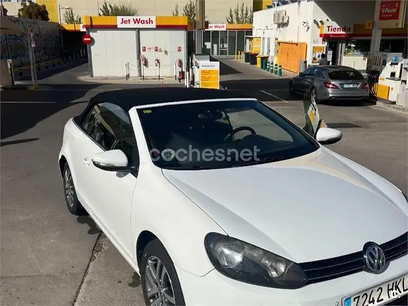 Usado VW Golf Cabriolet 105 CV (77 kW) 2012 Blanco Descapotable