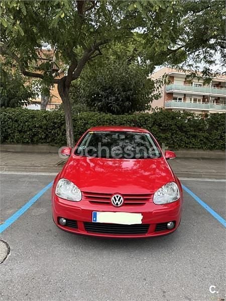 Rojo Usado 2007 VW Golf V Trendline Berlina | 6000 € (Precio justo) - Imagen 1/4