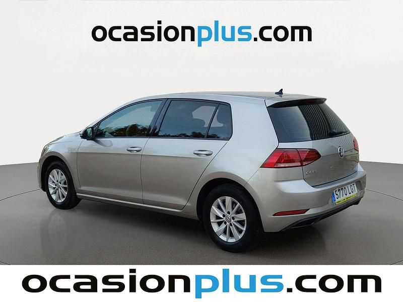Usado VW Golf VII Business 116 CV (85 kW) 2020 Gris plata Utilitario