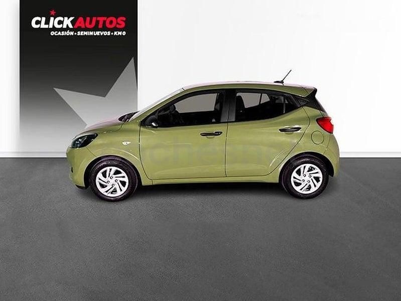 Usado Hyundai i10 67 CV (49 kW) 2024 Verde Utilitario