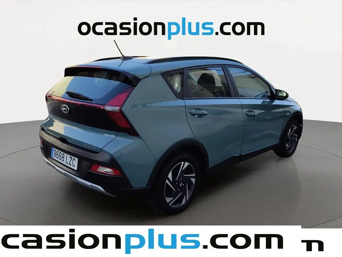 Usado Hyundai Bayon 101 CV (74 kW) 2022 Verde SUV