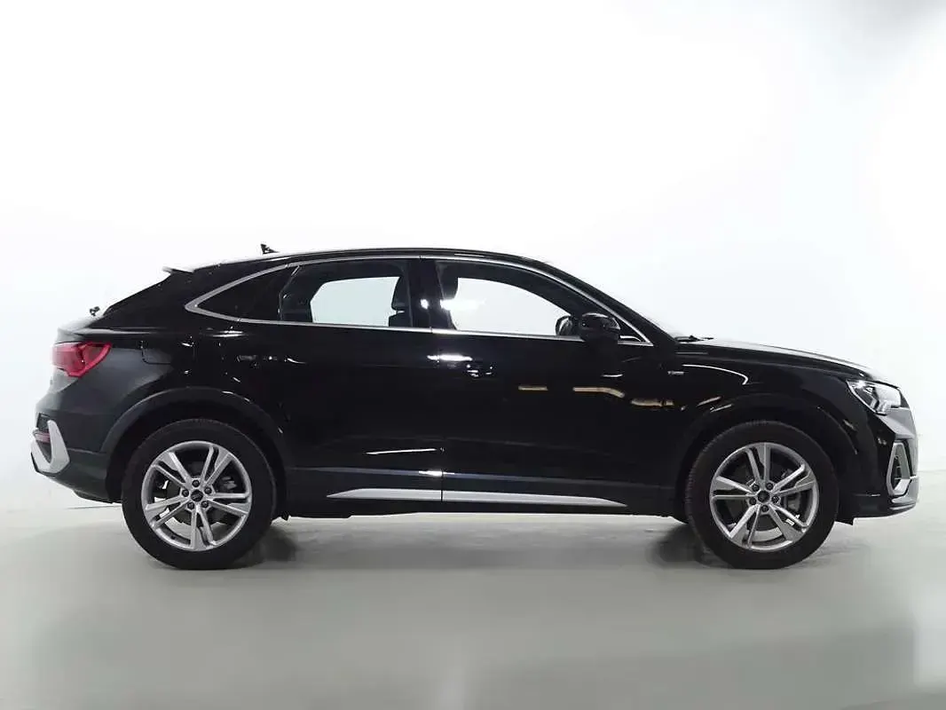 Usado Audi Q3 Sportback S-Line 245 CV (180 kW) 2024 Negro SUV
